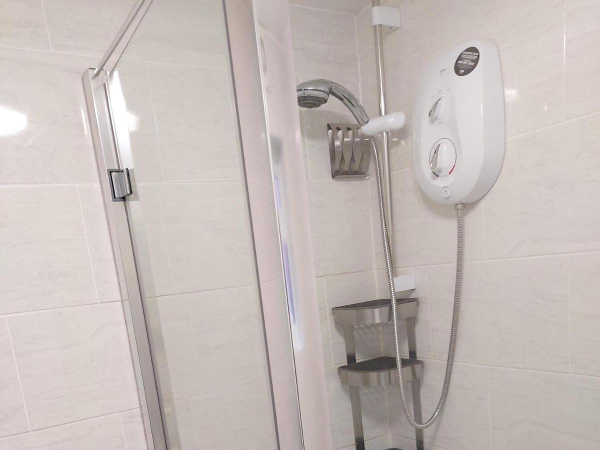 Lovely Studio-Flat With Free Parking, Free Wifi. Leeds  Kültér fotó